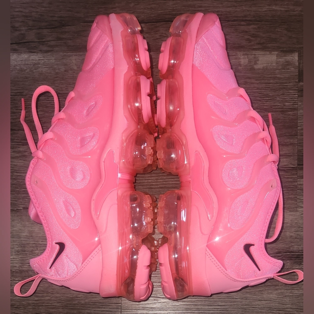**LIKE NEW** Nike Air VaporMax Plus Sz 10 Vibrant Neon BUBBLEGUM Hot Sunset Pink - Picture 9 of 12
